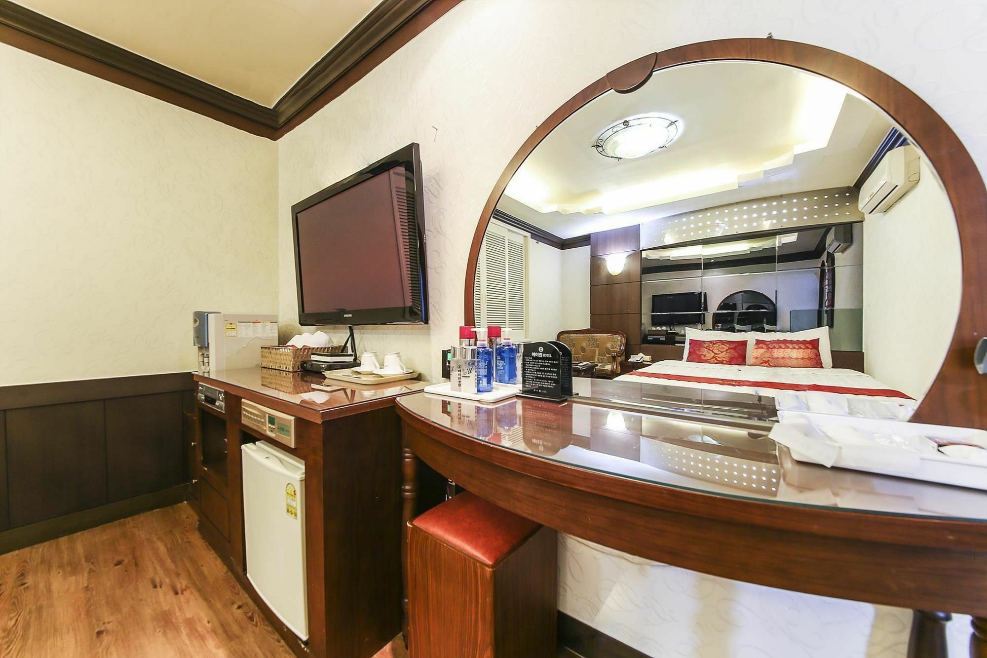 Haeundae Aone Hotel Busan Buitenkant foto